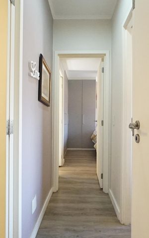 Apartamento à venda com 82m², 2 quartos e 2 vagasCorredor