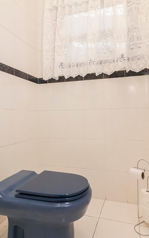 Casa à venda com 320m², 3 quartos e 5 vagasLavabo