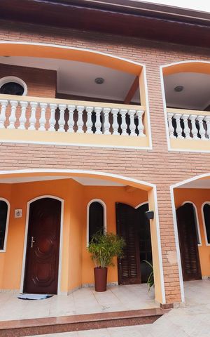 Casa à venda com 320m², 3 quartos e 5 vagasEntrada