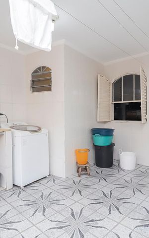 Casa à venda com 320m², 3 quartos e 5 vagasÁrea de Serviço
