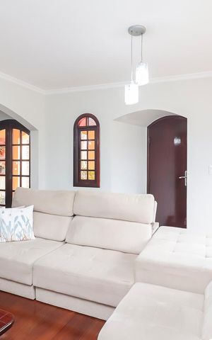 Casa à venda com 320m², 3 quartos e 5 vagasSala