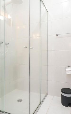 Casa à venda com 320m², 3 quartos e 5 vagasBanheiro do Piso Superior