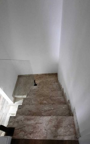 Casa para alugar com 300m², 4 quartos e 2 vagas