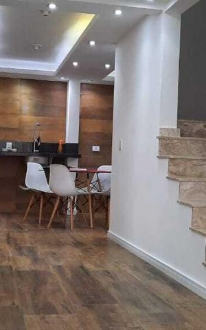Casa para alugar com 300m², 4 quartos e 2 vagas Casa para alugar com 300m², 4 quartos e 2 vagasSala