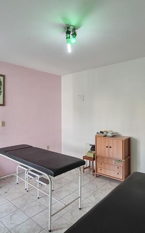Casa à venda com 383m², 3 quartos e 4 vagas Casa à venda com 383m², 3 quartos e 4 vagasSuíte