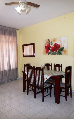 Casa à venda com 110m², 4 quartos e 3 vagasSala