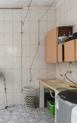 Casa à venda com 167m², 3 quartos e 3 vagas Casa à venda com 167m², 3 quartos e 3 vagasÁrea de Serviço