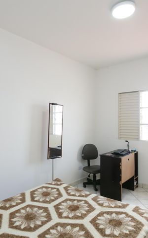 Casa à venda com 167m², 3 quartos e 3 vagas Casa à venda com 167m², 3 quartos e 3 vagasQuarto 2