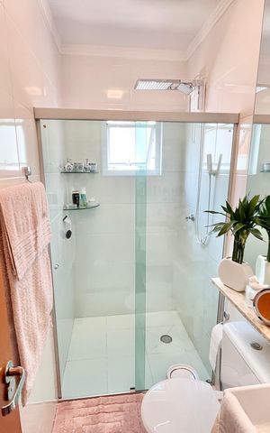 Casa de condomínio à venda com 102m², 2 quartos e 2 vagasBanheiro da Suíte