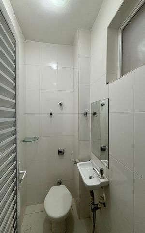 Apartamento para alugar com 101m², 4 quartos e 1 vagaÁrea de serviço - suíte - banheiro