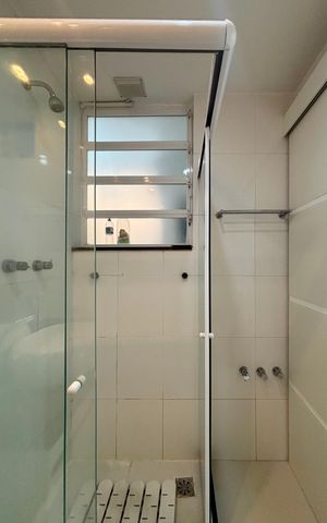 Apartamento para alugar com 101m², 4 quartos e 1 vagaSuíte - banheiro
