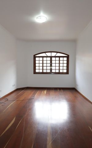 Casa para alugar com 211m², 3 quartos e 4 vagasSala