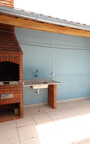 Casa para alugar com 211m², 3 quartos e 4 vagasChurrasqueira