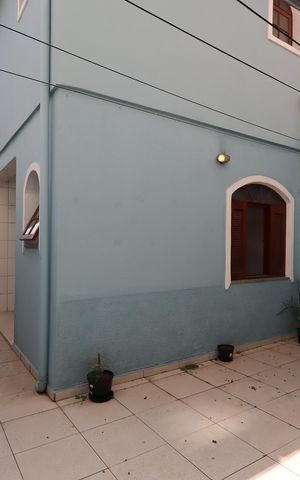 Casa para alugar com 211m², 3 quartos e 4 vagasÁrea externa