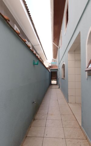 Casa para alugar com 211m², 3 quartos e 4 vagasCorredor