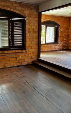 Casa à venda com 180m², 3 quartos e 5 vagas