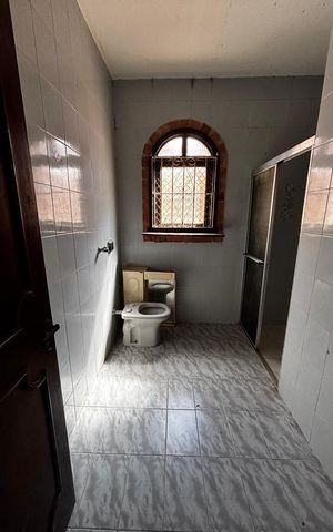 Casa à venda com 180m², 3 quartos e 5 vagas