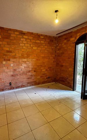 Casa à venda com 180m², 3 quartos e 5 vagas Casa à venda com 180m², 3 quartos e 5 vagasQuarto