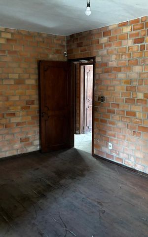 Casa à venda com 180m², 3 quartos e 5 vagas