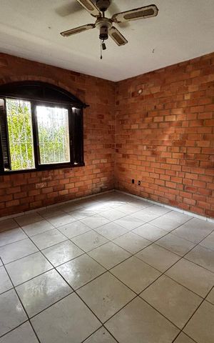Casa à venda com 180m², 3 quartos e 5 vagas