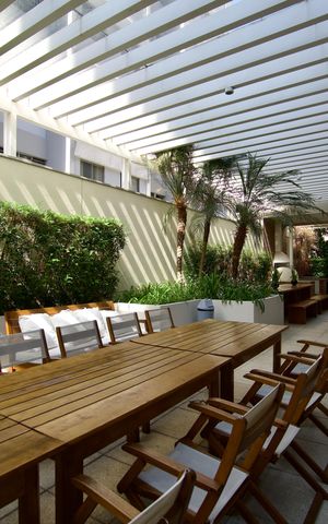 Apartamento à venda com 89m², 1 quarto e 2 vagas Apartamento à venda com 89m², 1 quarto e 2 vagasÁrea comum - Churrasqueira
