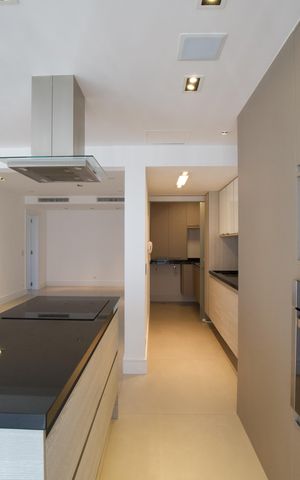 Apartamento à venda com 89m², 1 quarto e 2 vagas Apartamento à venda com 89m², 1 quarto e 2 vagasCozinha