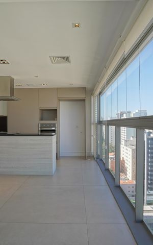 Apartamento à venda com 89m², 1 quarto e 2 vagas Apartamento à venda com 89m², 1 quarto e 2 vagasVaranda