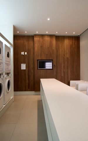 Apartamento à venda com 89m², 1 quarto e 2 vagas Apartamento à venda com 89m², 1 quarto e 2 vagasÁrea comum - Lavanderia