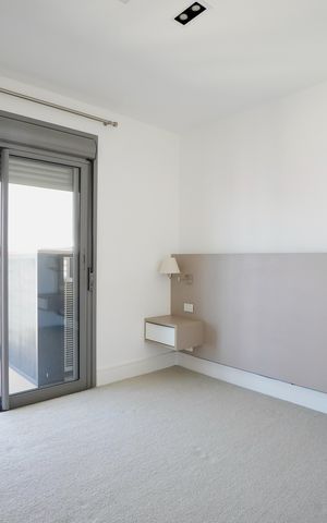 Apartamento à venda com 89m², 1 quarto e 2 vagas Apartamento à venda com 89m², 1 quarto e 2 vagasSuíte