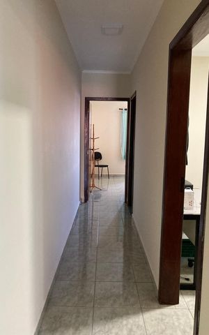Casa à venda com 171m², 3 quartos e 2 vagas Casa à venda com 171m², 3 quartos e 2 vagasCorredor