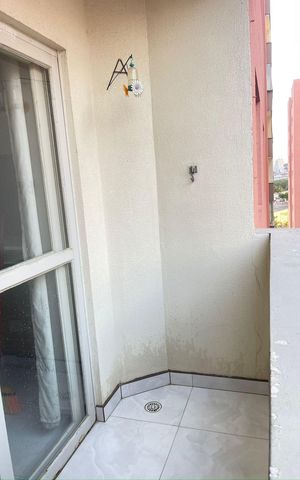 Apartamento à venda com 70m², 3 quartos e 1 vaga Apartamento à venda com 70m², 3 quartos e 1 vagaVaranda