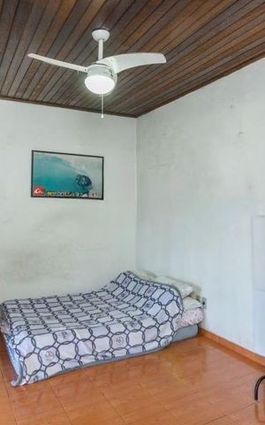 Casa à venda com 368m², 6 quartos e 3 vagas Casa à venda com 368m², 6 quartos e 3 vagasQuarto