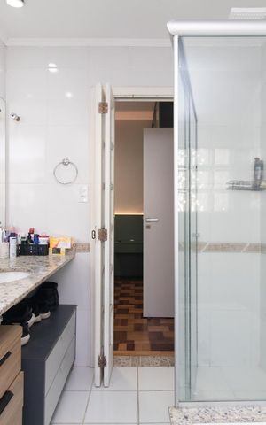 Apartamento à venda com 180m², 2 quartos e sem vaga Apartamento à venda com 180m², 2 quartos e sem vagaBanheiro