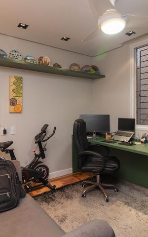 Apartamento à venda com 180m², 2 quartos e sem vaga Apartamento à venda com 180m², 2 quartos e sem vagaEscritório