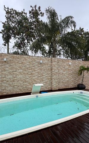 Casa de condomínio à venda com 260m², 4 quartos e 4 vagas Casa de condomínio à venda com 260m², 4 quartos e 4 vagasÁrea externa