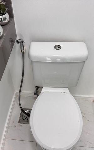 Casa de condomínio à venda com 260m², 4 quartos e 4 vagas Casa de condomínio à venda com 260m², 4 quartos e 4 vagasBanheiro