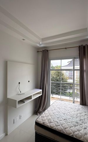 Casa de condomínio à venda com 260m², 4 quartos e 4 vagas Casa de condomínio à venda com 260m², 4 quartos e 4 vagasSuíte 3