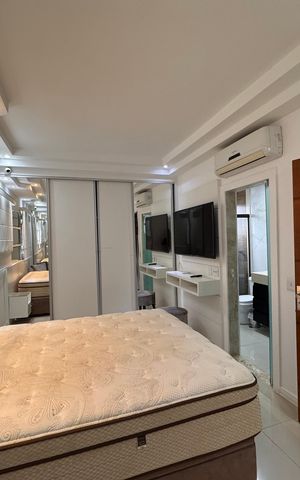Casa de condomínio à venda com 260m², 4 quartos e 4 vagas Casa de condomínio à venda com 260m², 4 quartos e 4 vagasSuíte 1