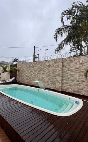 Casa de condomínio à venda com 260m², 4 quartos e 4 vagas