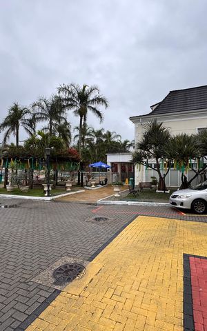 Casa de condomínio à venda com 260m², 4 quartos e 4 vagas Casa de condomínio à venda com 260m², 4 quartos e 4 vagasÁrea comum