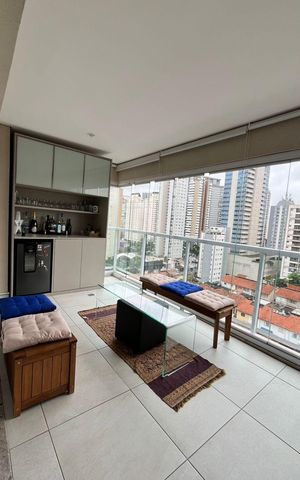 Apartamento à venda com 70m², 2 quartos e 1 vaga Apartamento à venda com 70m², 2 quartos e 1 vagaVaranda