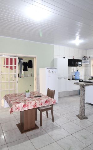 Casa à venda com 66m², 2 quartos e sem vagaSala