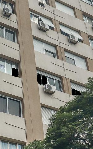 Apartamento à venda com 103m², 3 quartos e sem vagaFachada
