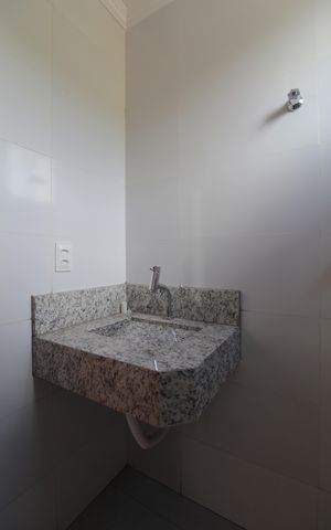 Casa à venda com 163m², 3 quartos e 2 vagasBanheiro Social