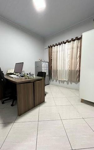 Casa à venda com 180m², 3 quartos e 2 vagas