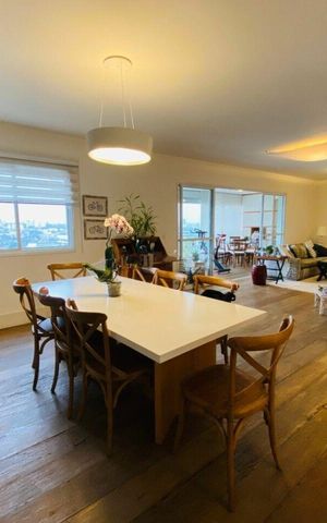 Apartamento à venda com 158m², 3 quartos e 2 vagas