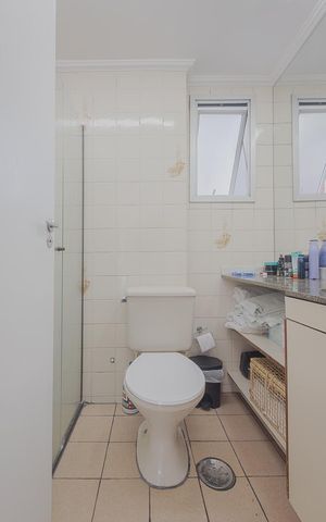 Apartamento à venda com 71m², 3 quartos e 1 vaga Apartamento à venda com 71m², 3 quartos e 1 vagaBanheiro