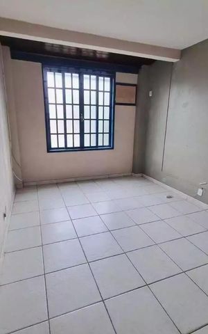 Casa à venda com 181m², 4 quartos e 2 vagas