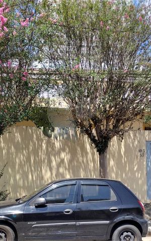 Casa à venda com 220m², 3 quartos e 2 vagas