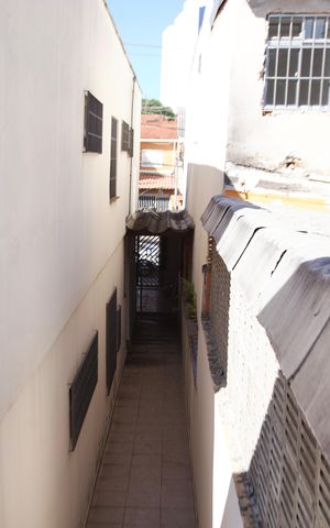 Casa para alugar com 180m², 3 quartos e 2 vagas Casa para alugar com 180m², 3 quartos e 2 vagasCorredor